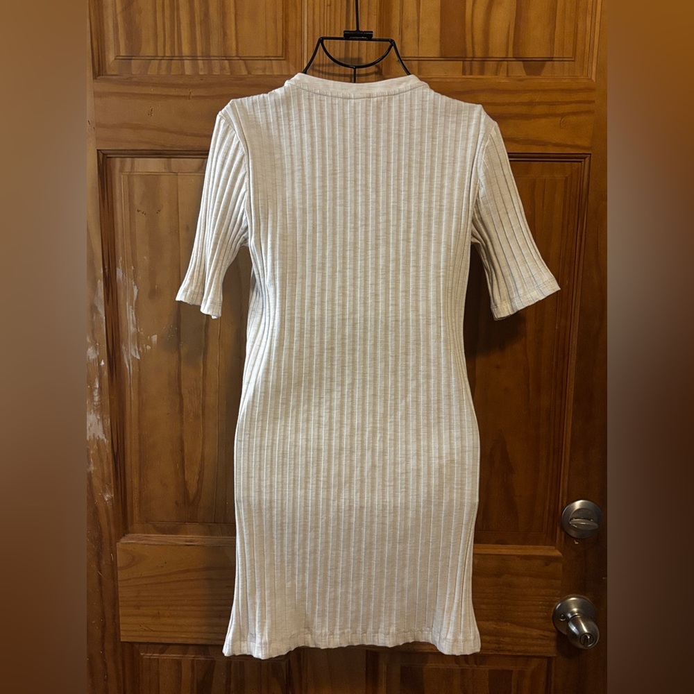 H&M Ribbed Cream Pant Set - Picture 2 of 8